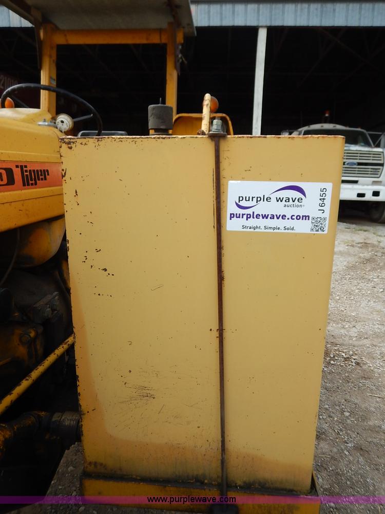 image for item J6455 1978 Ford 5600 Tiger Special tractor