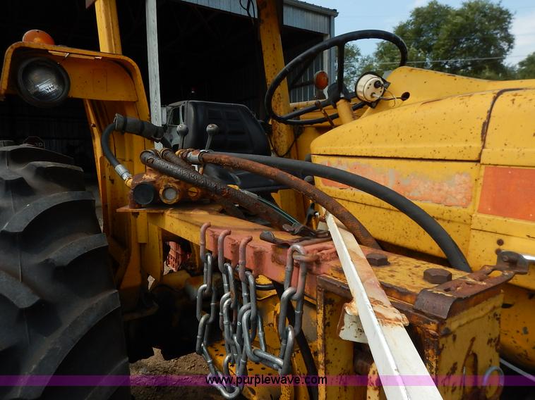 image for item J6455 1978 Ford 5600 Tiger Special tractor