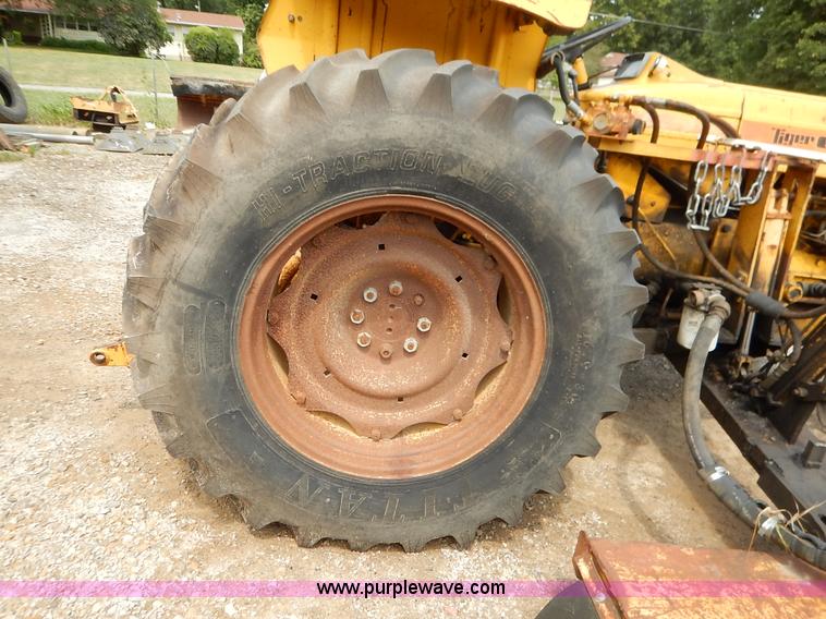 image for item J6455 1978 Ford 5600 Tiger Special tractor