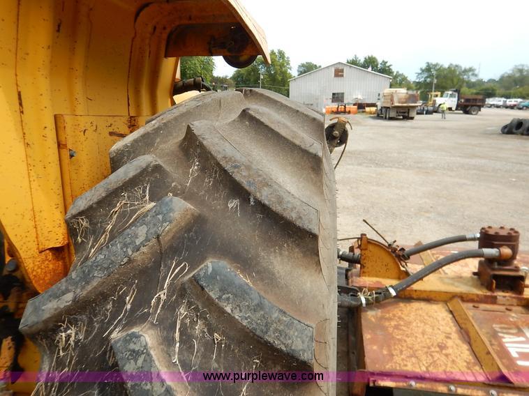 image for item J6455 1978 Ford 5600 Tiger Special tractor