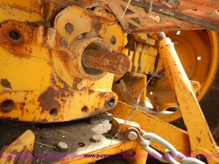 image for item J6455 1978 Ford 5600 Tiger Special tractor