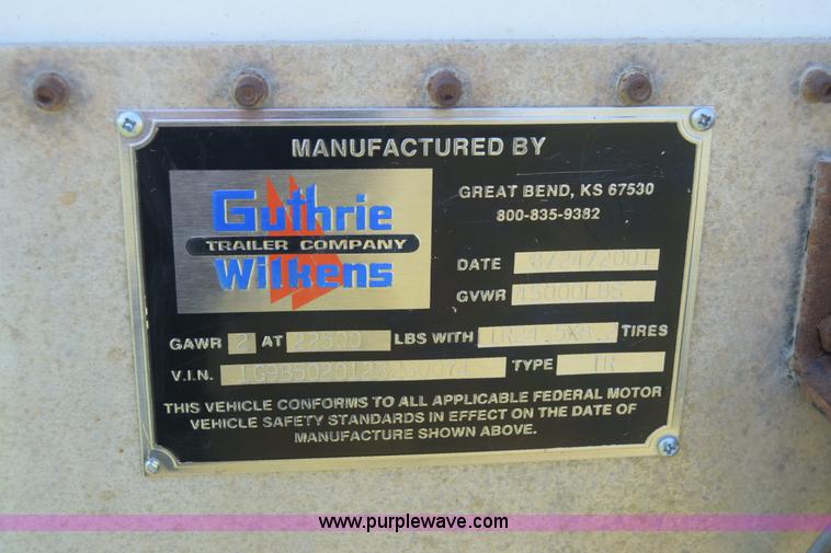 image for item J6590 2002 Guthrie Wilkens live bottom trailer