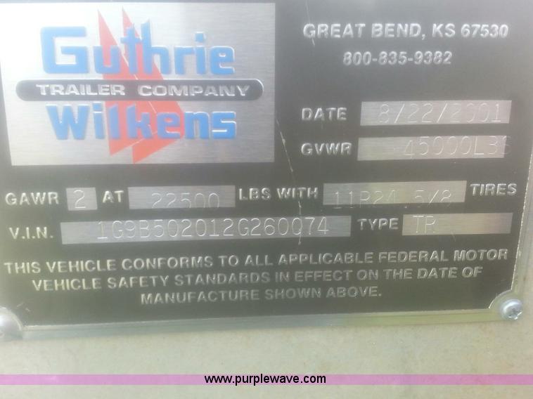 image for item J6590 2002 Guthrie Wilkens live bottom trailer