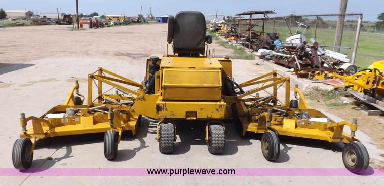 image for item J6848 Hustler 4600 Rangewing ZTR lawn mower