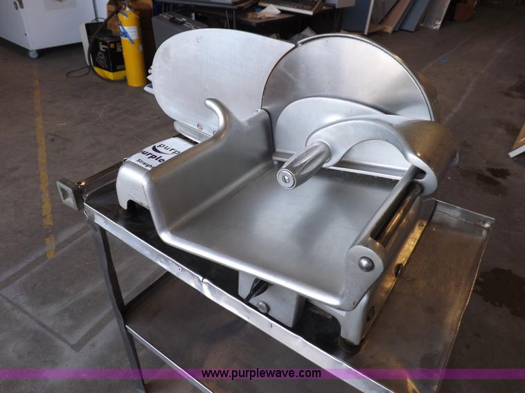 Hobart 410 slicer in Garden City, KS Item J6851 sold Purple Wave