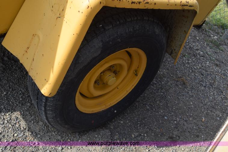 image for item J8058 Ingersoll Rand 175 air compressor