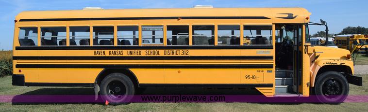 image for item J8109 1995 Chevrolet Bluebird school bus