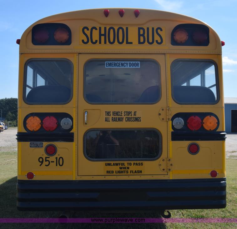 image for item J8109 1995 Chevrolet Bluebird school bus