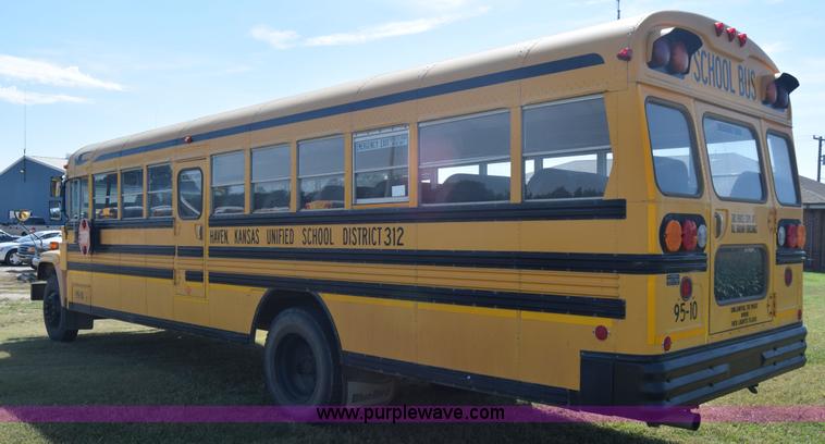 image for item J8109 1995 Chevrolet Bluebird school bus