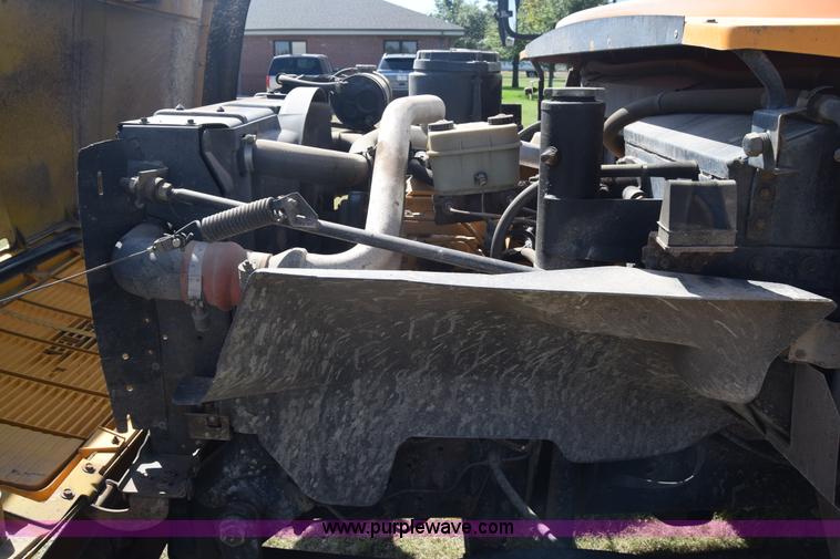 image for item J8109 1995 Chevrolet Bluebird school bus