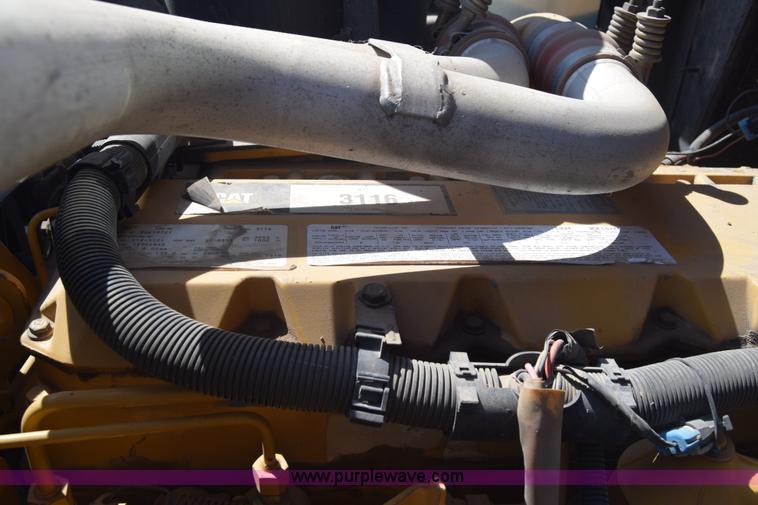 image for item J8109 1995 Chevrolet Bluebird school bus