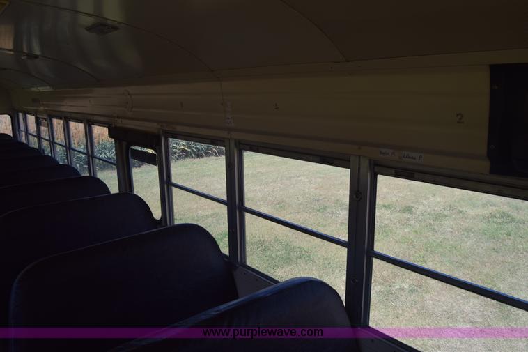 image for item J8109 1995 Chevrolet Bluebird school bus