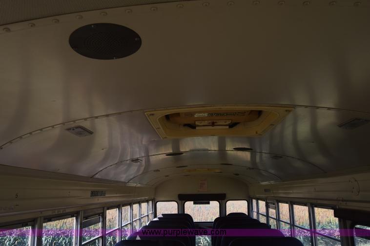 image for item J8109 1995 Chevrolet Bluebird school bus