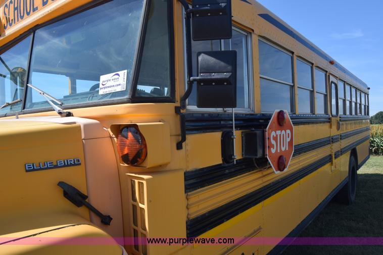 image for item J8109 1995 Chevrolet Bluebird school bus