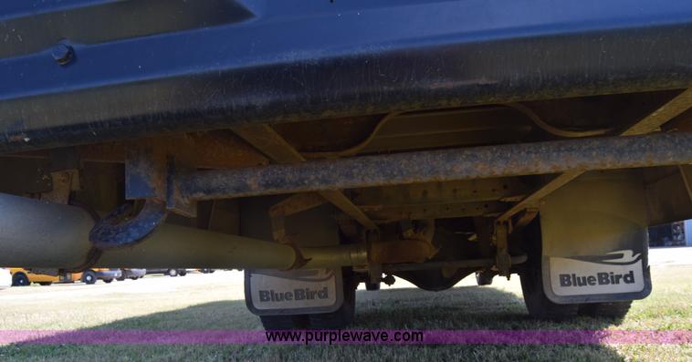 image for item J8109 1995 Chevrolet Bluebird school bus