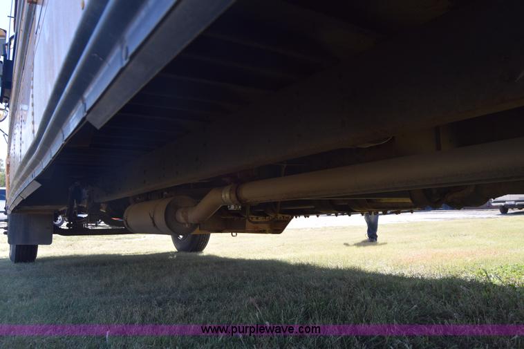 image for item J8109 1995 Chevrolet Bluebird school bus