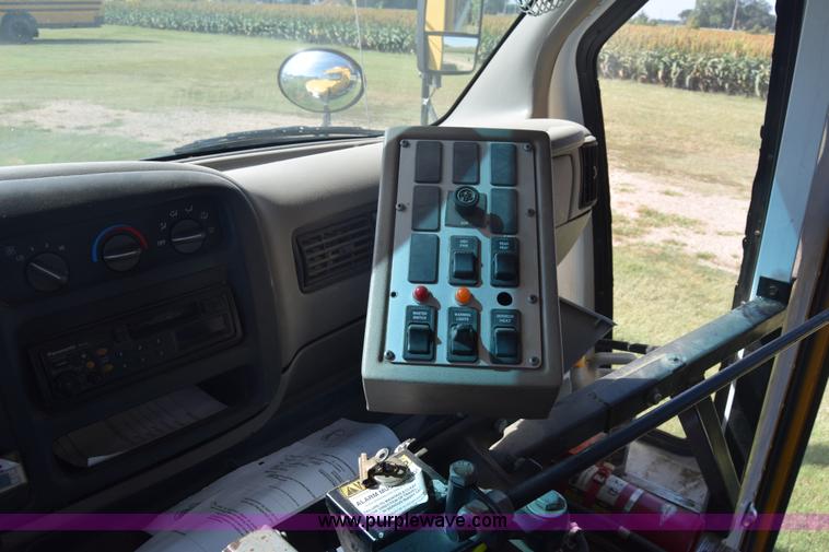 image for item J8110 1999 Chevrolet Express 3500 Cargo school bus