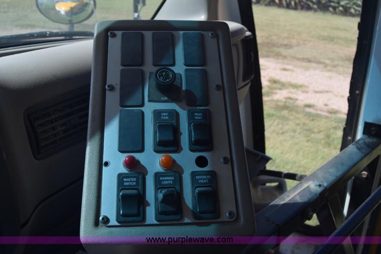 image for item J8110 1999 Chevrolet Express 3500 Cargo school bus