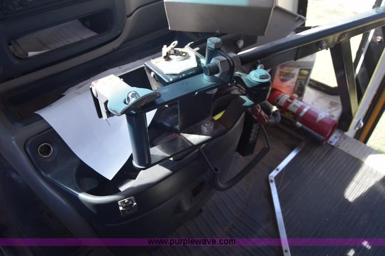 image for item J8110 1999 Chevrolet Express 3500 Cargo school bus