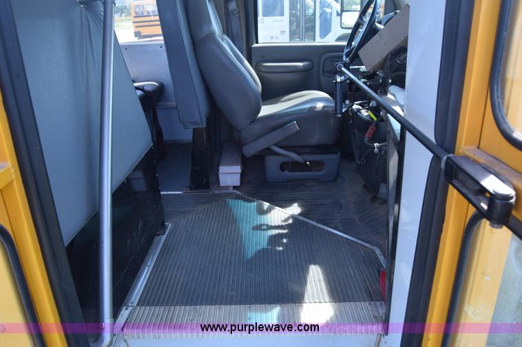 image for item J8110 1999 Chevrolet Express 3500 Cargo school bus