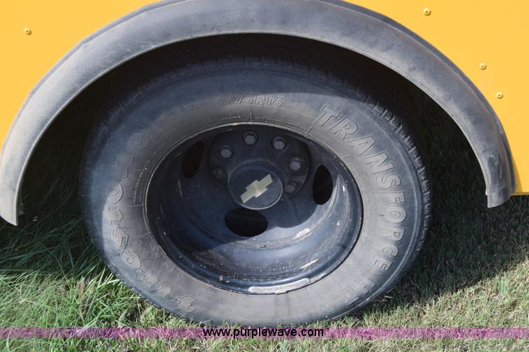 image for item J8110 1999 Chevrolet Express 3500 Cargo school bus