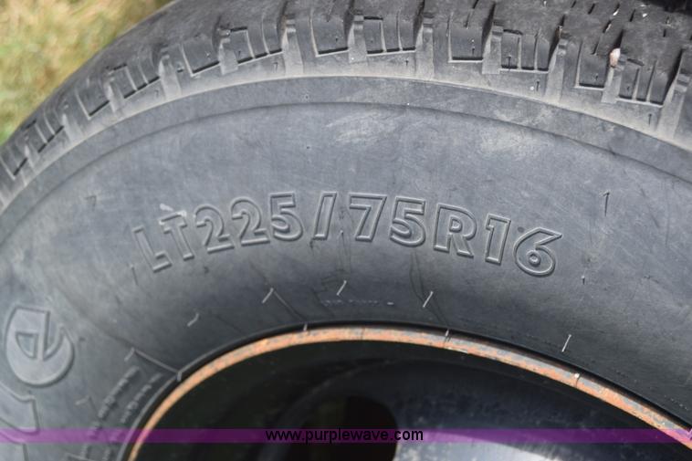 image for item J8110 1999 Chevrolet Express 3500 Cargo school bus