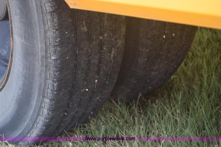 image for item J8110 1999 Chevrolet Express 3500 Cargo school bus