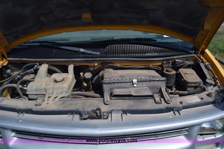 image for item J8110 1999 Chevrolet Express 3500 Cargo school bus