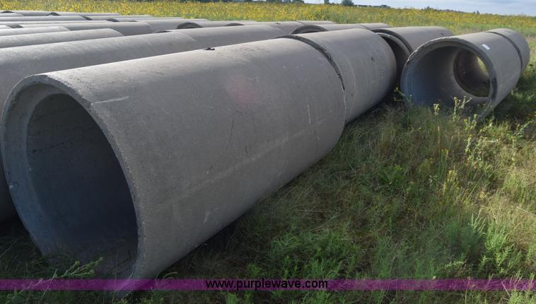 image for item J8121 Concrete culverts