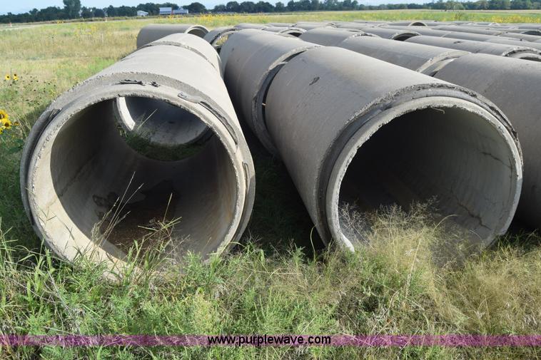 image for item J8121 Concrete culverts