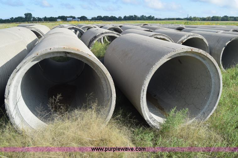 image for item J8121 Concrete culverts