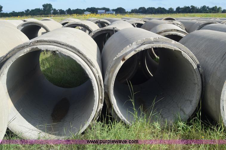 image for item J8121 Concrete culverts