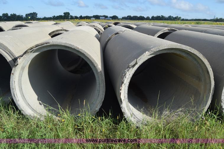 image for item J8121 Concrete culverts