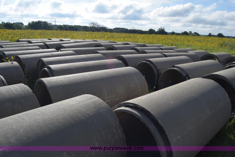 image for item J8121 Concrete culverts