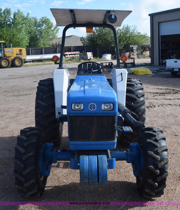 image for item J8122 New Holland 2120 tractor
