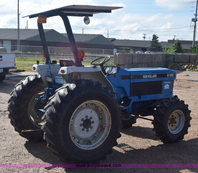 image for item J8122 New Holland 2120 tractor