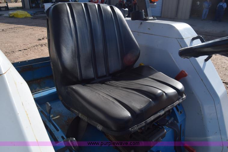 image for item J8122 New Holland 2120 tractor