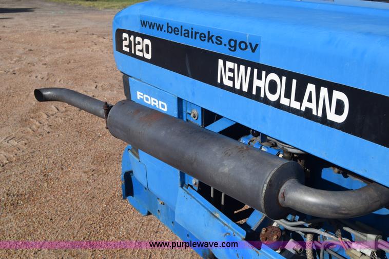 image for item J8122 New Holland 2120 tractor