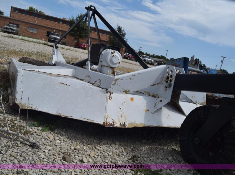 image for item J8123 Land Pride rotary mower