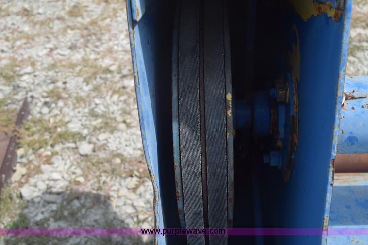 image for item J8124 Ford 917 flail mower