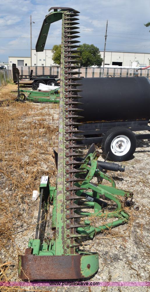 image for item J8125 John Deere 350 sickle mower