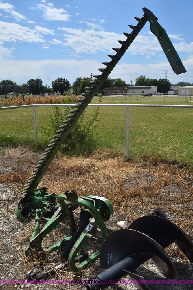 image for item J8125 John Deere 350 sickle mower