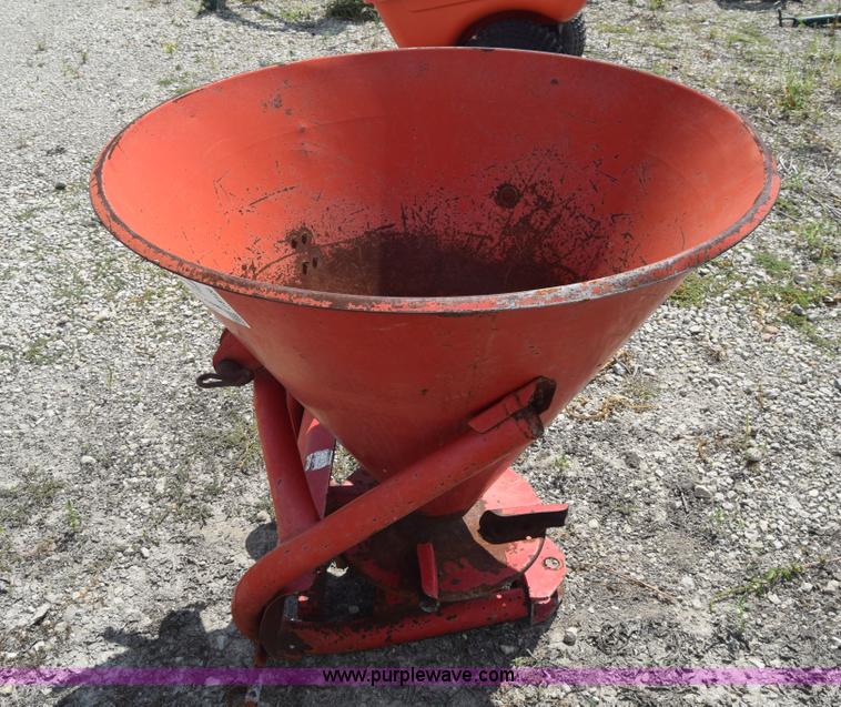 image for item J8126 Centaur fertilizer spreader