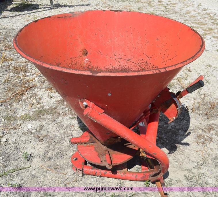 image for item J8126 Centaur fertilizer spreader