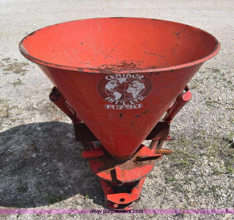 image for item J8126 Centaur fertilizer spreader