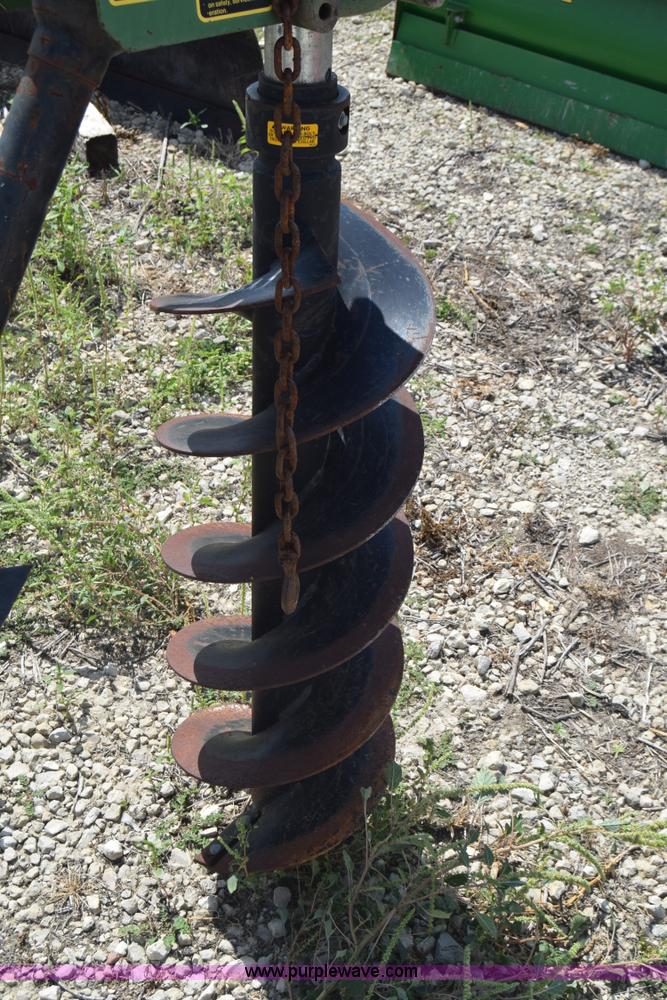 John Deere post hole auger in McPherson, KS Item J8127 sold Purple Wave
