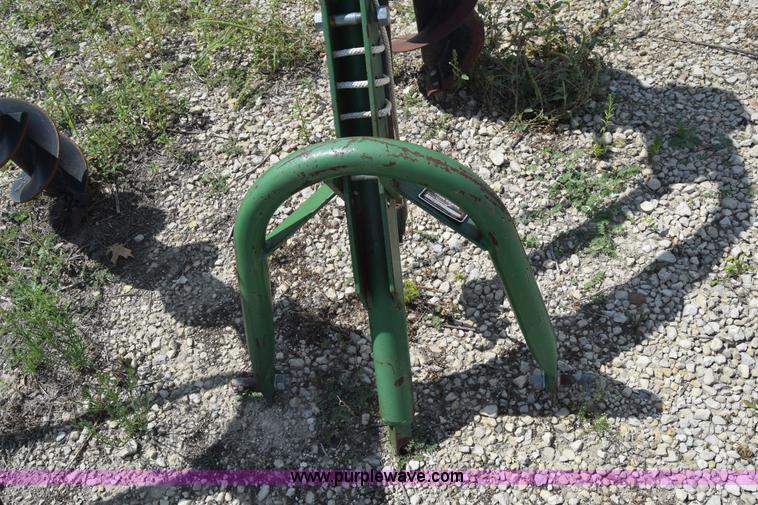 image for item J8127 John Deere post hole auger