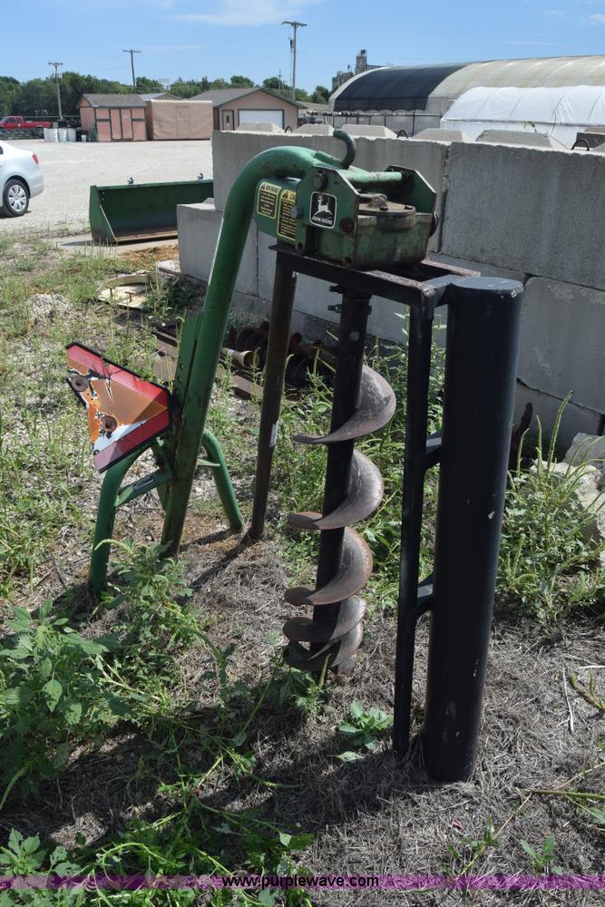 image for item J8128 John Deere post hole auger
