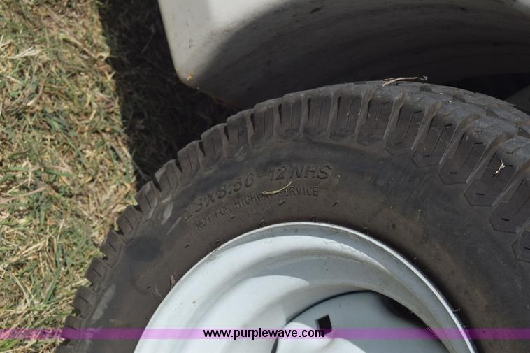 image for item J8131 Tennant ATLV 4300 sweeper