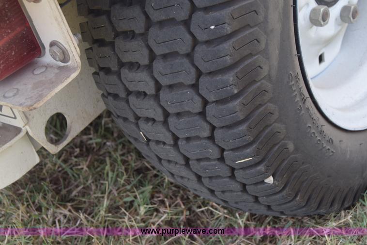 image for item J8131 Tennant ATLV 4300 sweeper